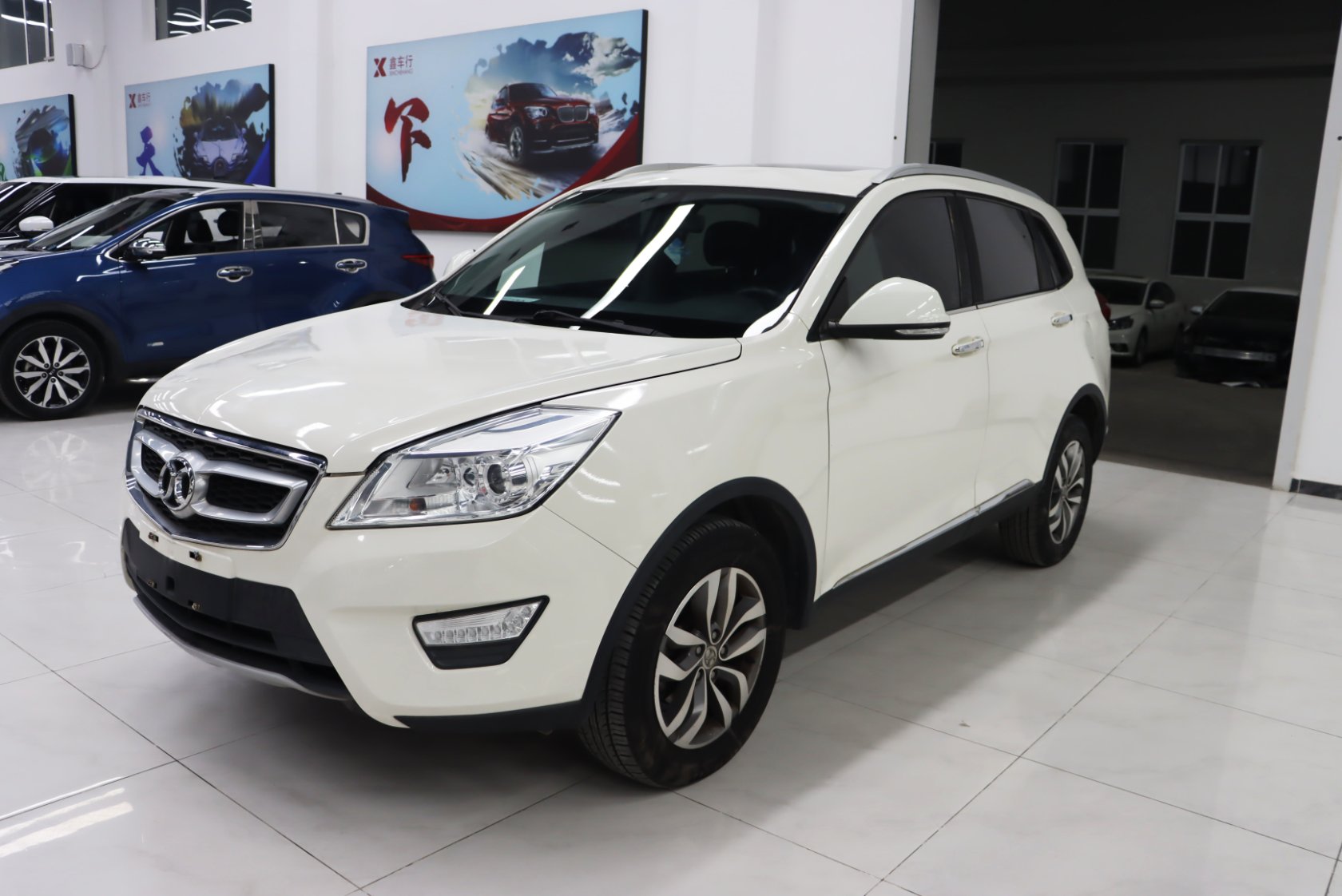 2015 BAIC Senova X65 2.0T Automatic Elite Edition - 2015 SUV, pre-owned car for export from China