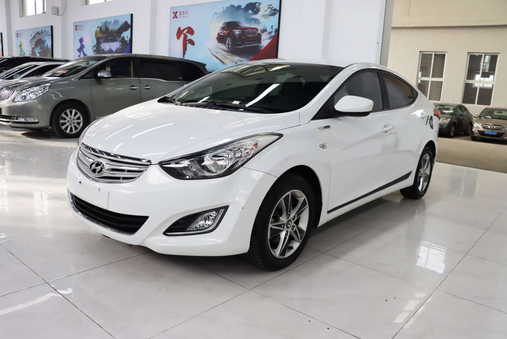 2015 Hyundai Elantra Langdong 1.6L Automatic Fashion Edition - 2015 Sedan, pre-owned car for export from China