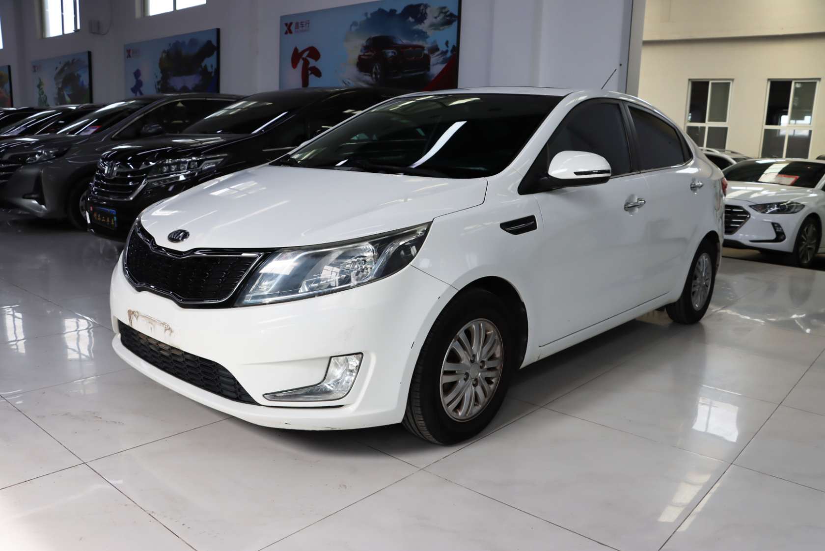 2012 Kia K2 Sedan 1.4L MT TOP Anniversary Edition - 2012 Hatchback, pre-owned car for export from China