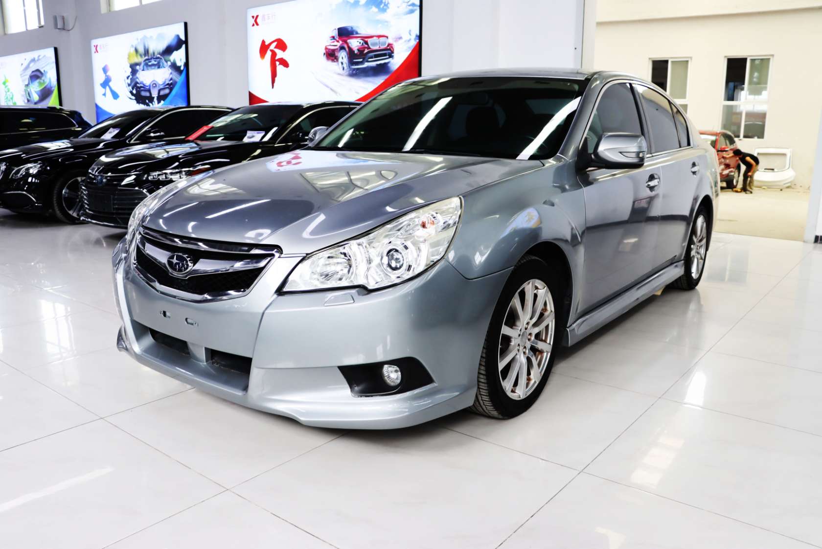 2010 Subaru Legacy 2.5i Luxury Navigation Edition - 2010 Sedan, pre-owned car for export from China