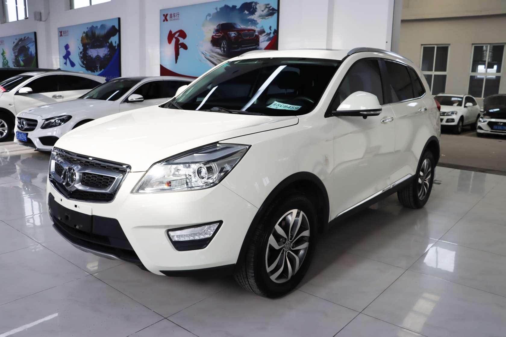 2015 BAIC Senova X65 2.0T Automatic Elite Edition - 2015 SUV, pre-owned car for export from China