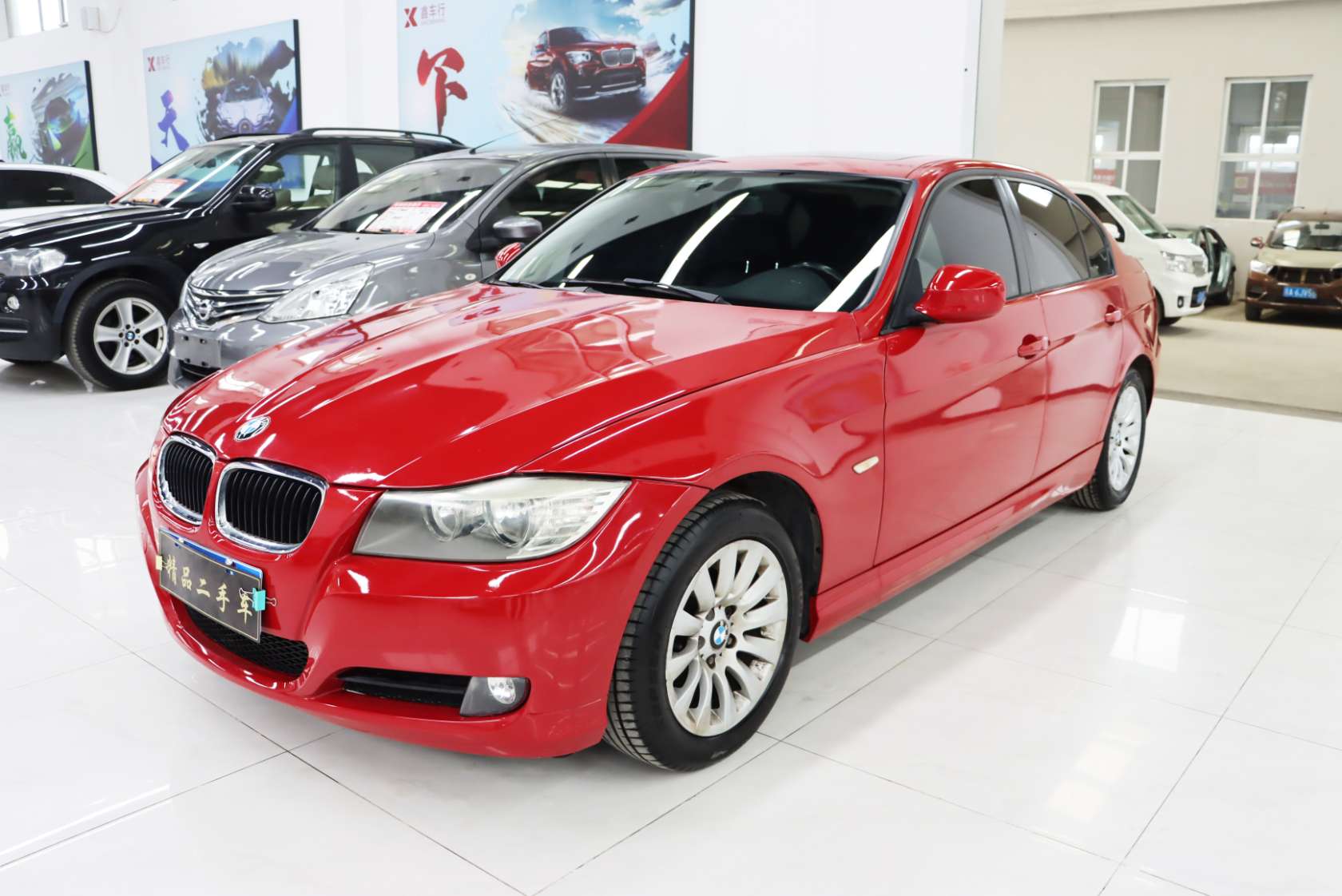 2010 BMW 3 Series 318i Leading Edition - 2010 Sedan, pre-owned car for export from China