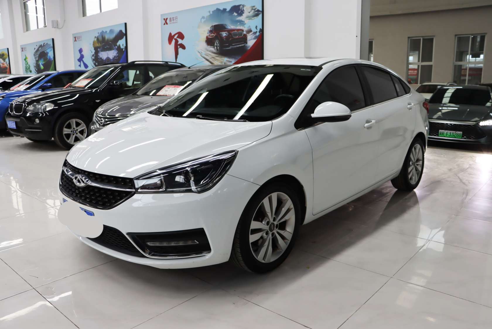2017 Chery 1.5L CVT Lingchao Edition - 2017 Sedan, pre-owned car for export from China