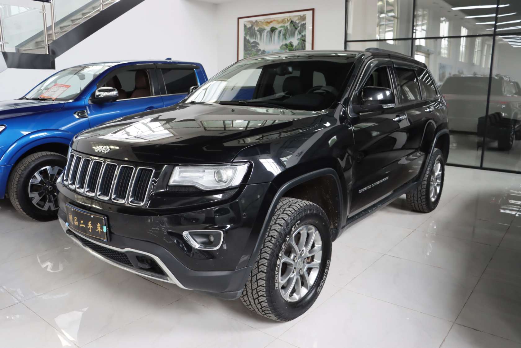 2015 Jeep Grand Cherokee (Import) 3.6L Elite Navigation Edition - 2015 SUV, pre-owned car for export from China