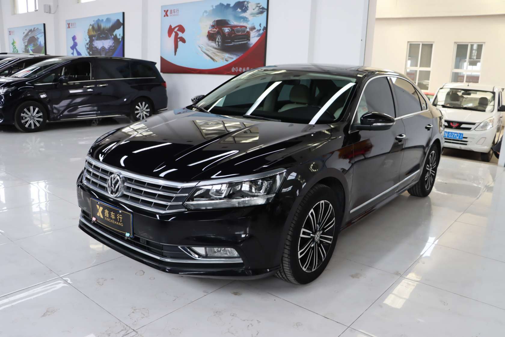 2017 Volkswagen Passat 380TSI DSG Imperial Edition - 2017 Sedan, pre-owned car for export from China