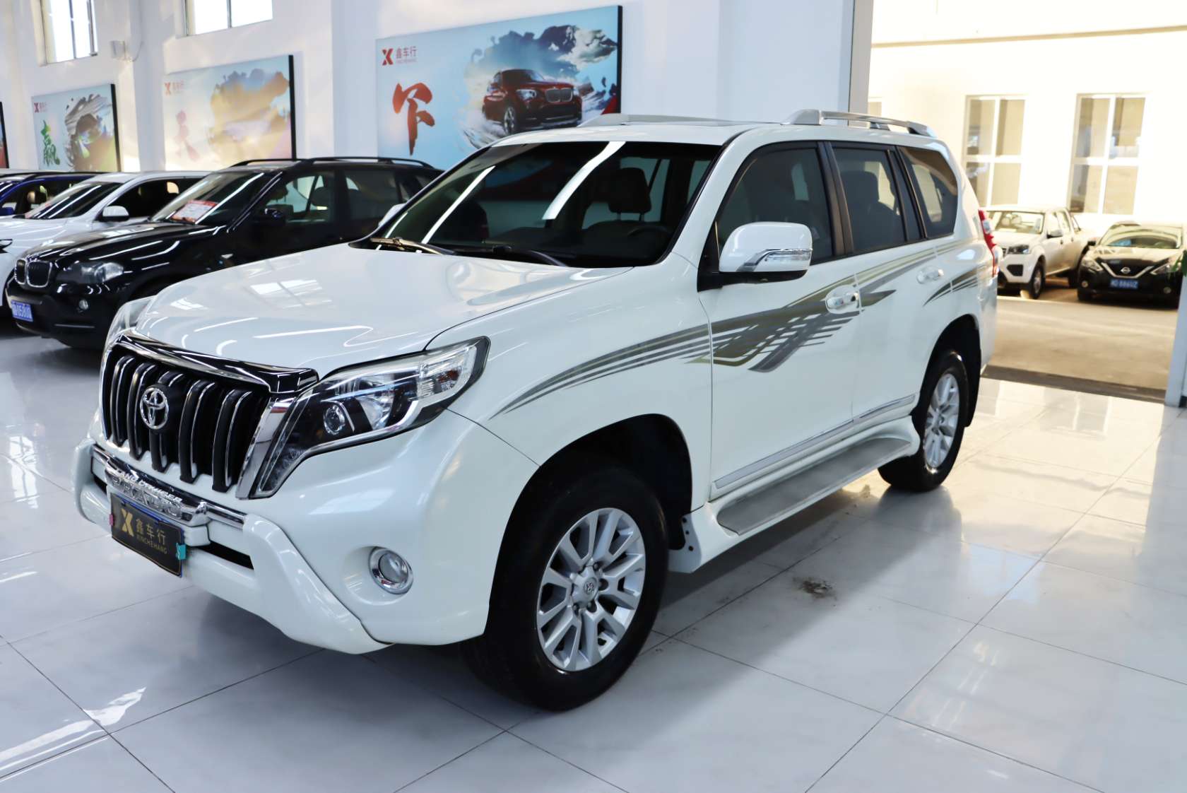 2016 Toyota Prado (Import) 4.0L Automatic Middle East Spec - 2016 SUV, pre-owned car for export from China