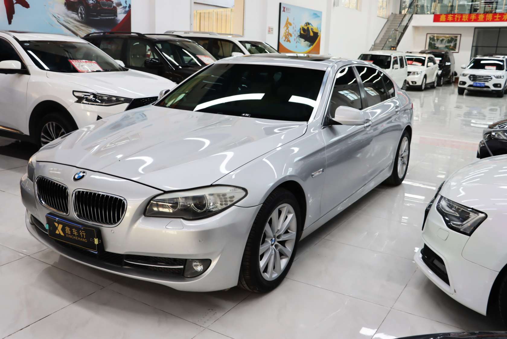 2011 BMW 5 Series (Import) 535i Leading Sport Edition - 2011 Sedan, pre-owned car for export from China