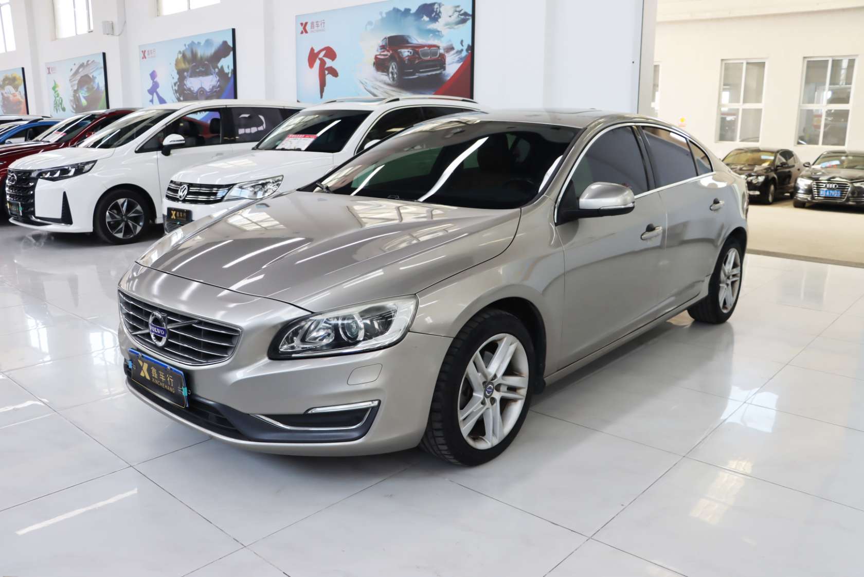 2016 Volvo S60L T5 Smart Drive Edition - 2016 Sedan, pre-owned car for export from China
