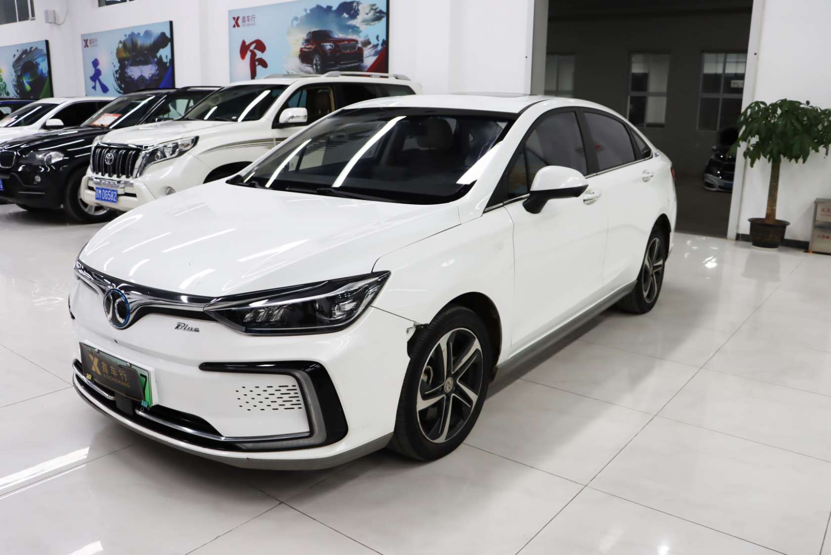 2018 BAIC EU5 R500 Zhifeng Edition - 2018 Sedan, pre-owned car for export from China