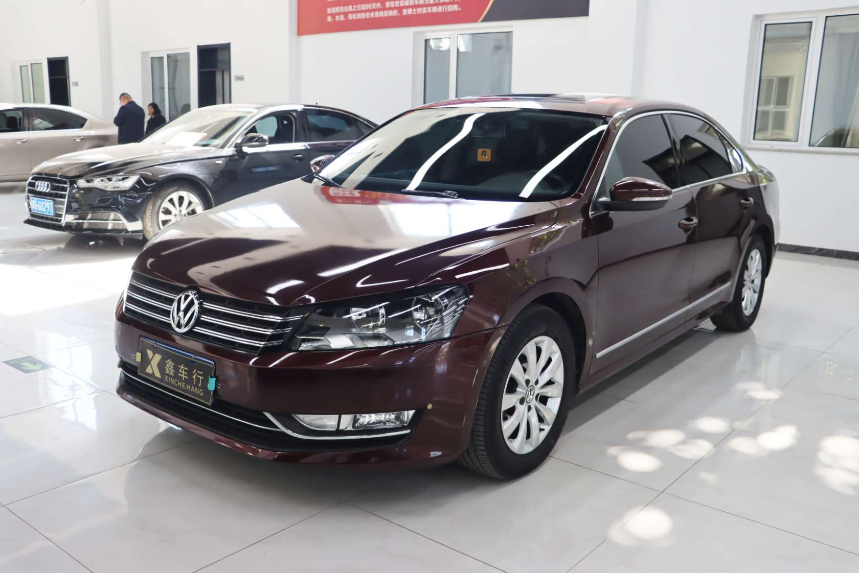 2011 Volkswagen Passat 1.8TSI Automatic Distinguished Edition - 2011 Sedan, pre-owned car for export from China