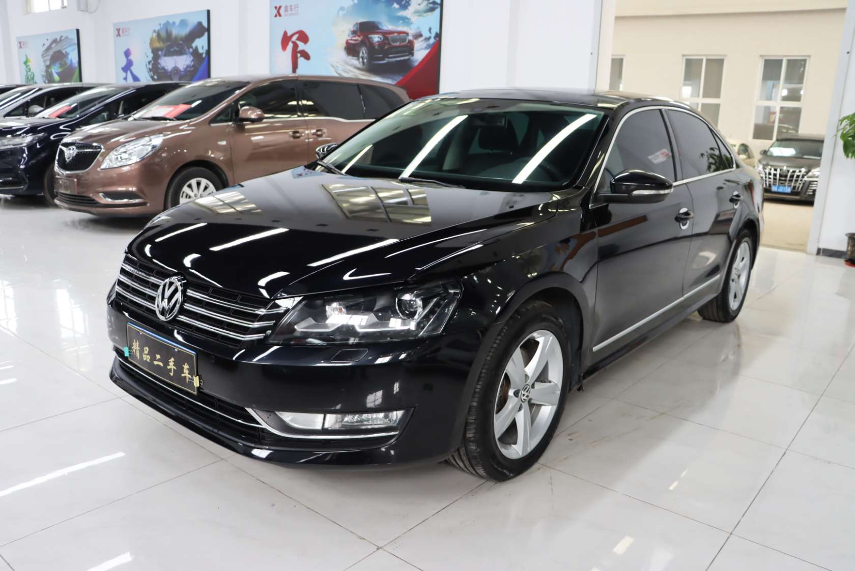 2015 Volkswagen Passat 1.8TSI DSG Imperial Edition - 2015 Sedan, pre-owned car for export from China