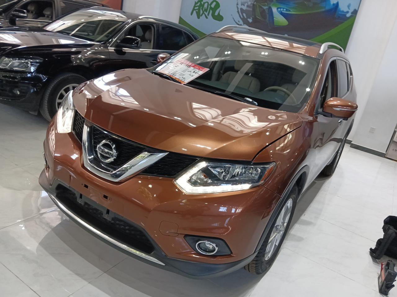 2014 Nissan X-Trail 2.5L CVT Exclusive Edition 4WD - 2014 SUV, pre-owned car for export from China