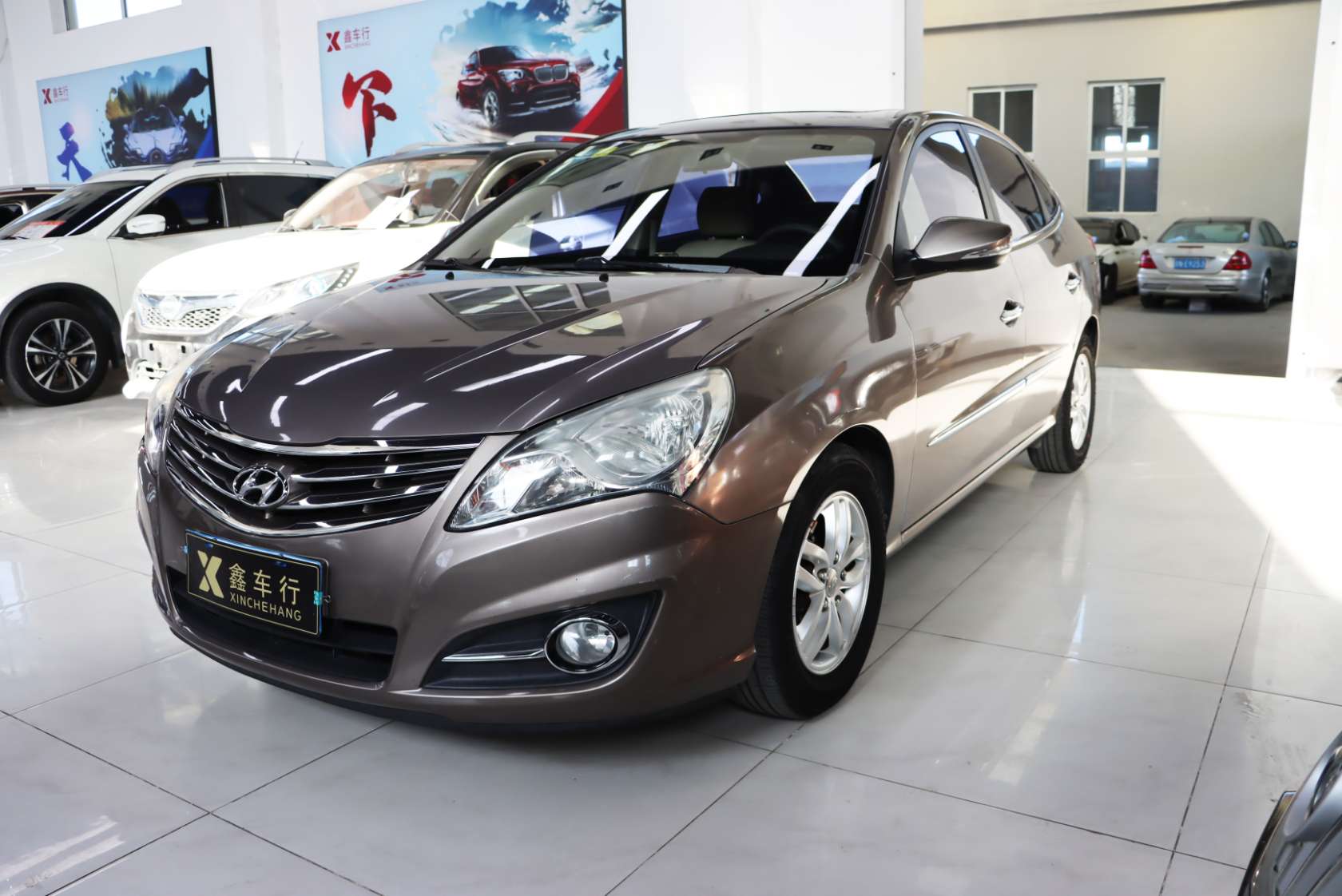 2011 Hyundai Elantra Yuedong 1.6L Automatic Luxury Edition - 2011 Sedan, pre-owned car for export from China