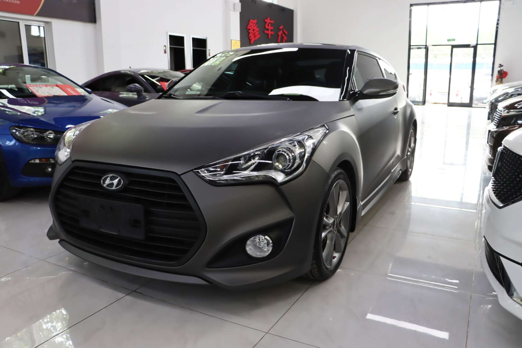 2015 Hyundai Veloster 1.6T Automatic Luxury Edition - 2015 Hatchback, pre-owned car for export from China
