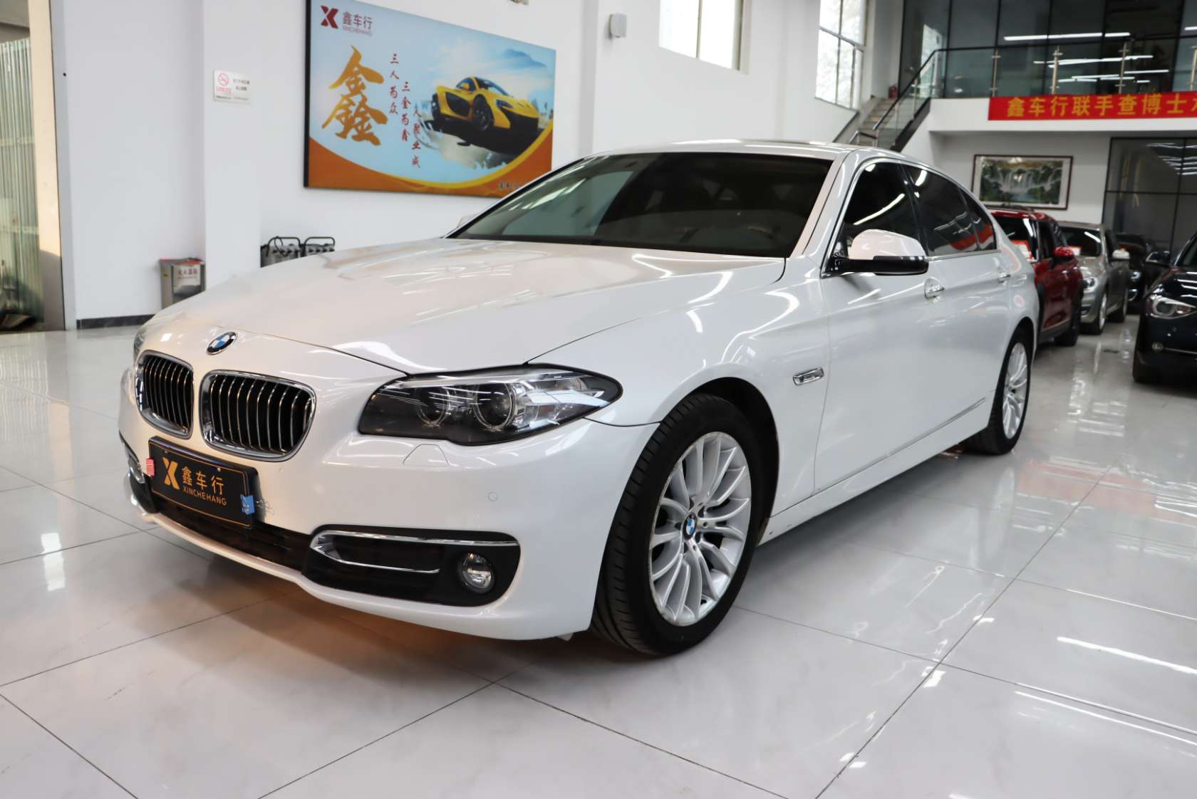 2014 BMW 5 Series 525Li Luxury Design Package - 2014 Sedan, pre-owned car for export from China