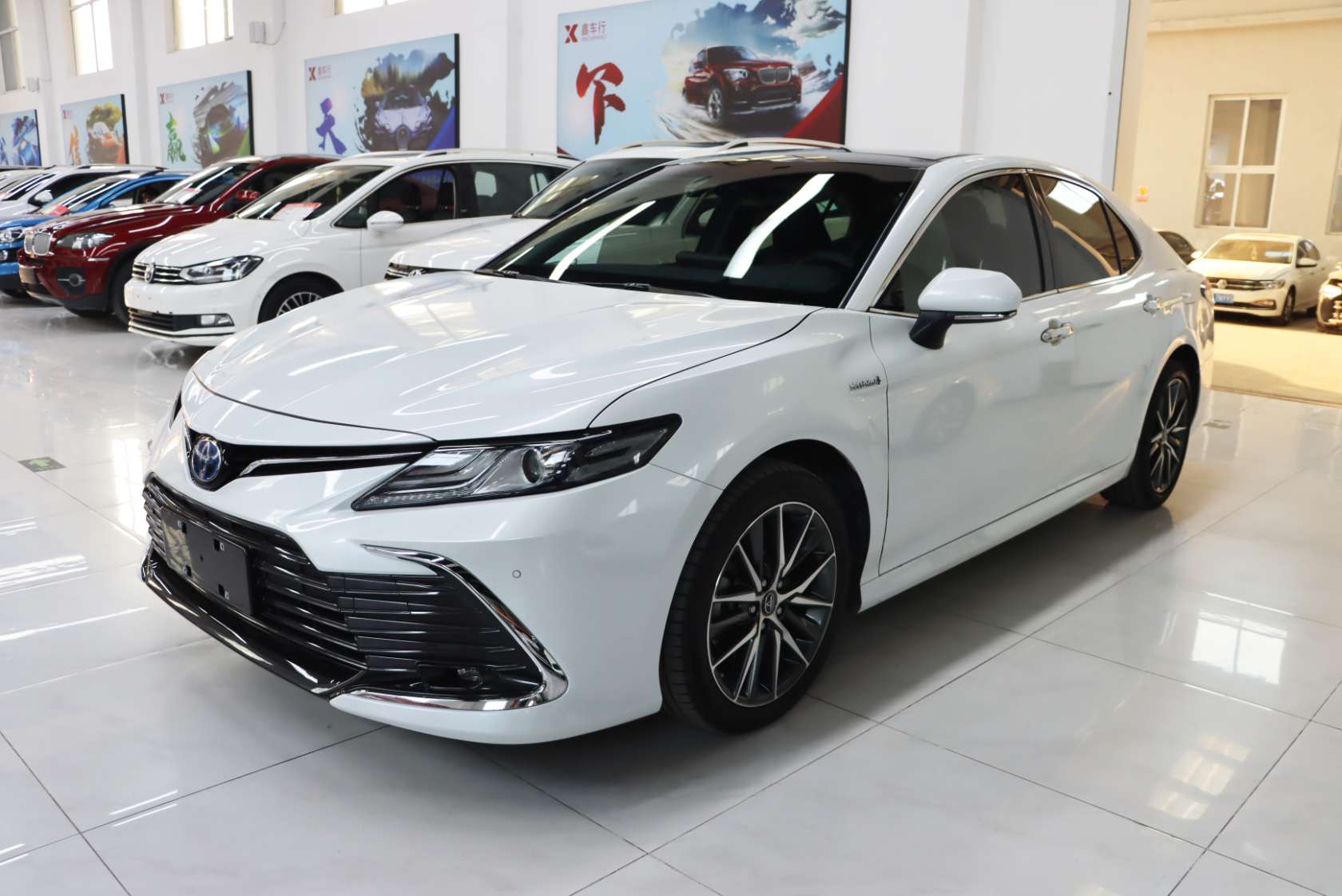2021 Toyota Camry Hybrid 2.5HQ Flagship Edition - 2021 Sedan, pre-owned car for export from China