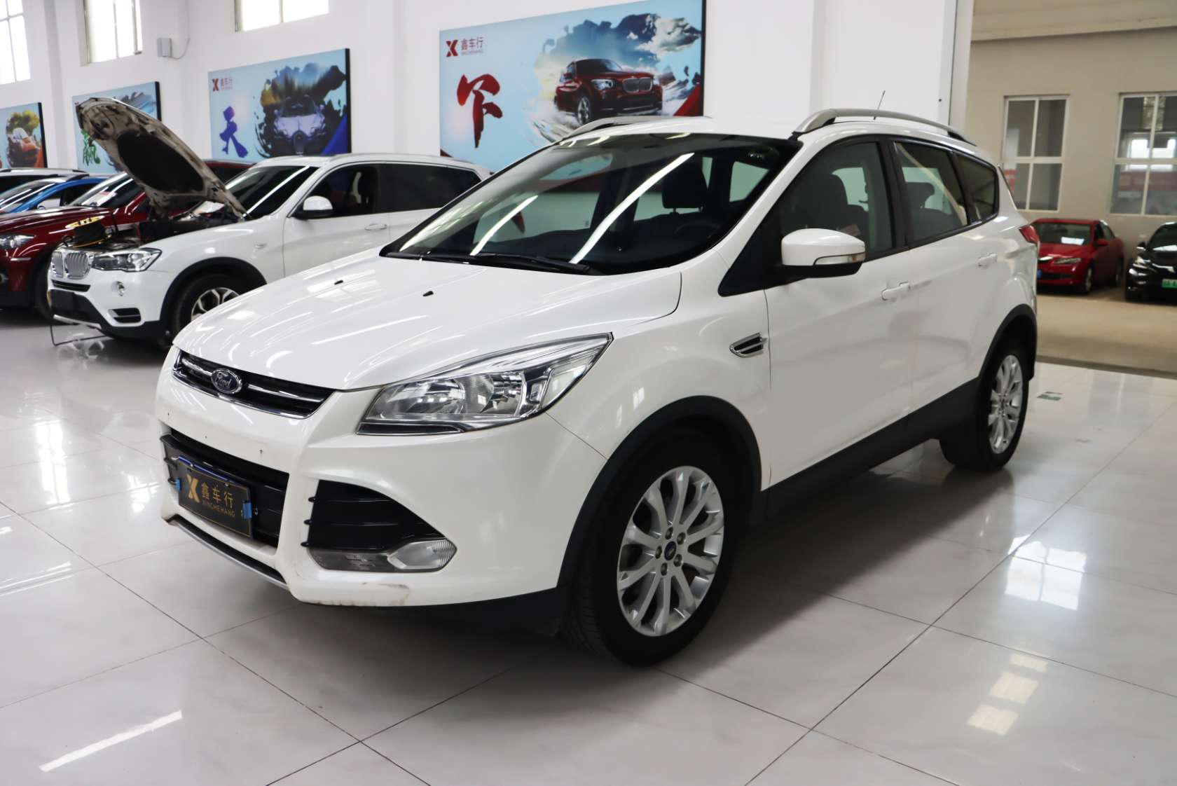 2015 Ford Kuga 1.5L GTDi 2WD Comfort Edition - 2015 SUV, pre-owned car for export from China