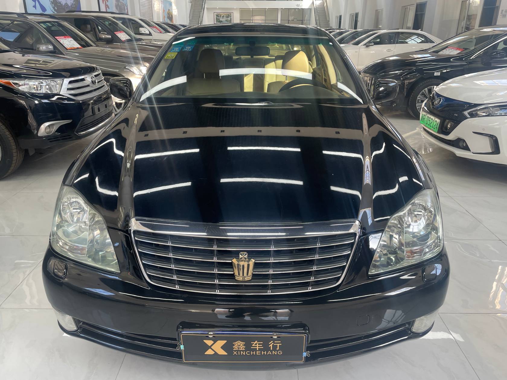 2007 Toyota Crown 2.5L Royal Special Edition - 2007 Sedan, pre-owned car for export from China