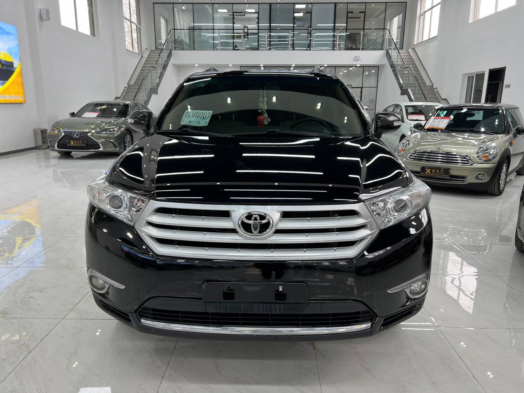 2012 Toyota Highlander 2.7L 2WD 7-Seater Luxury Edition - 2012 SUV, pre-owned car for export from China