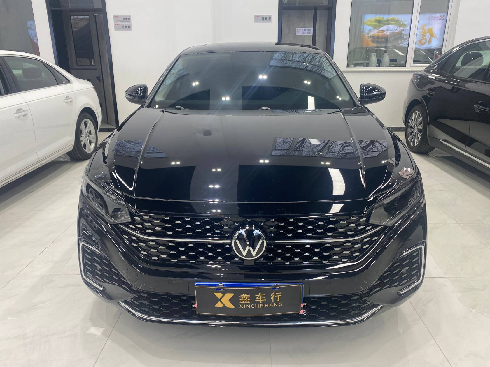 2022 Volkswagen Passat 330TSI Starry Luxury Edition - 2022 Sedan, pre-owned car for export from China