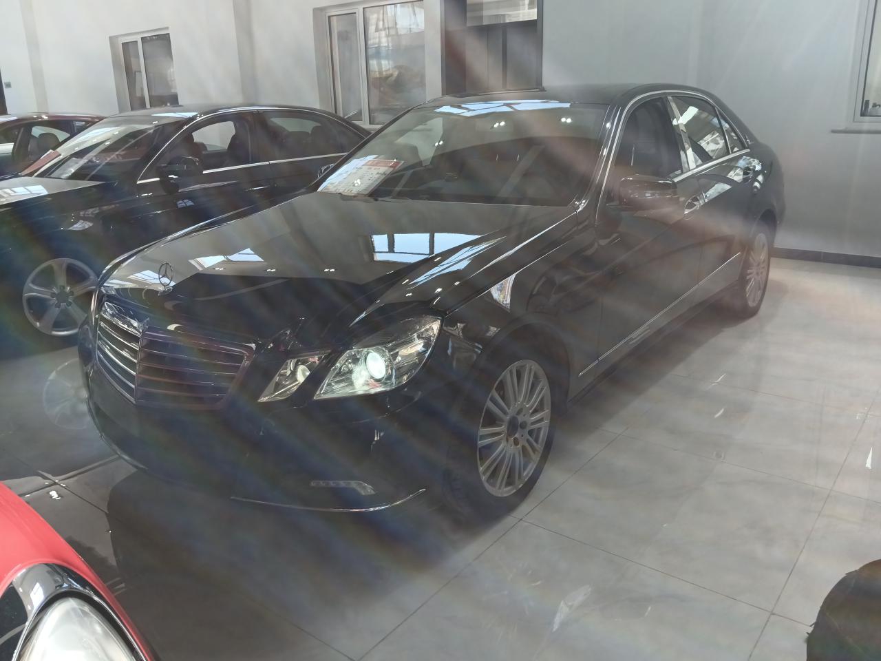 2009 Mercedes-Benz E-Class (Import) E 300 Elegant Edition - 2009 Sedan, pre-owned car for export from China
