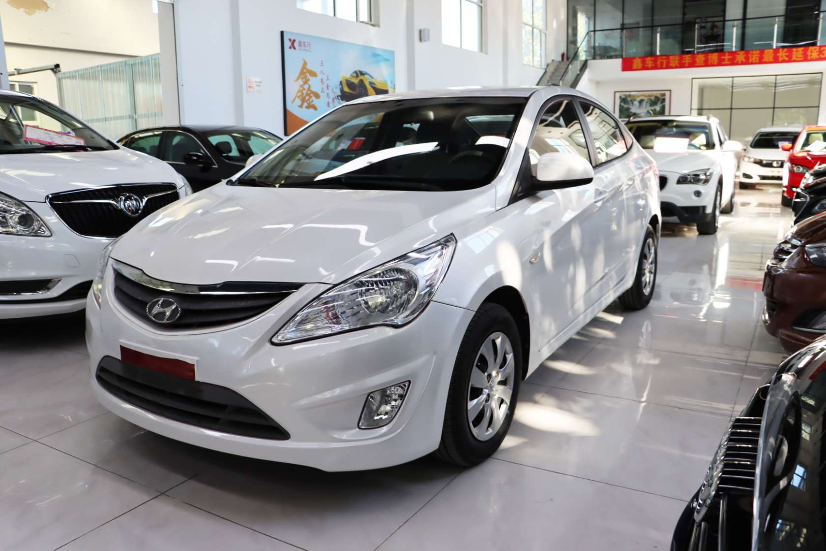 2010 Hyundai Verna Sedan 1.4L Automatic Comfort Edition GS - 2010 Sedan, pre-owned car for export from China