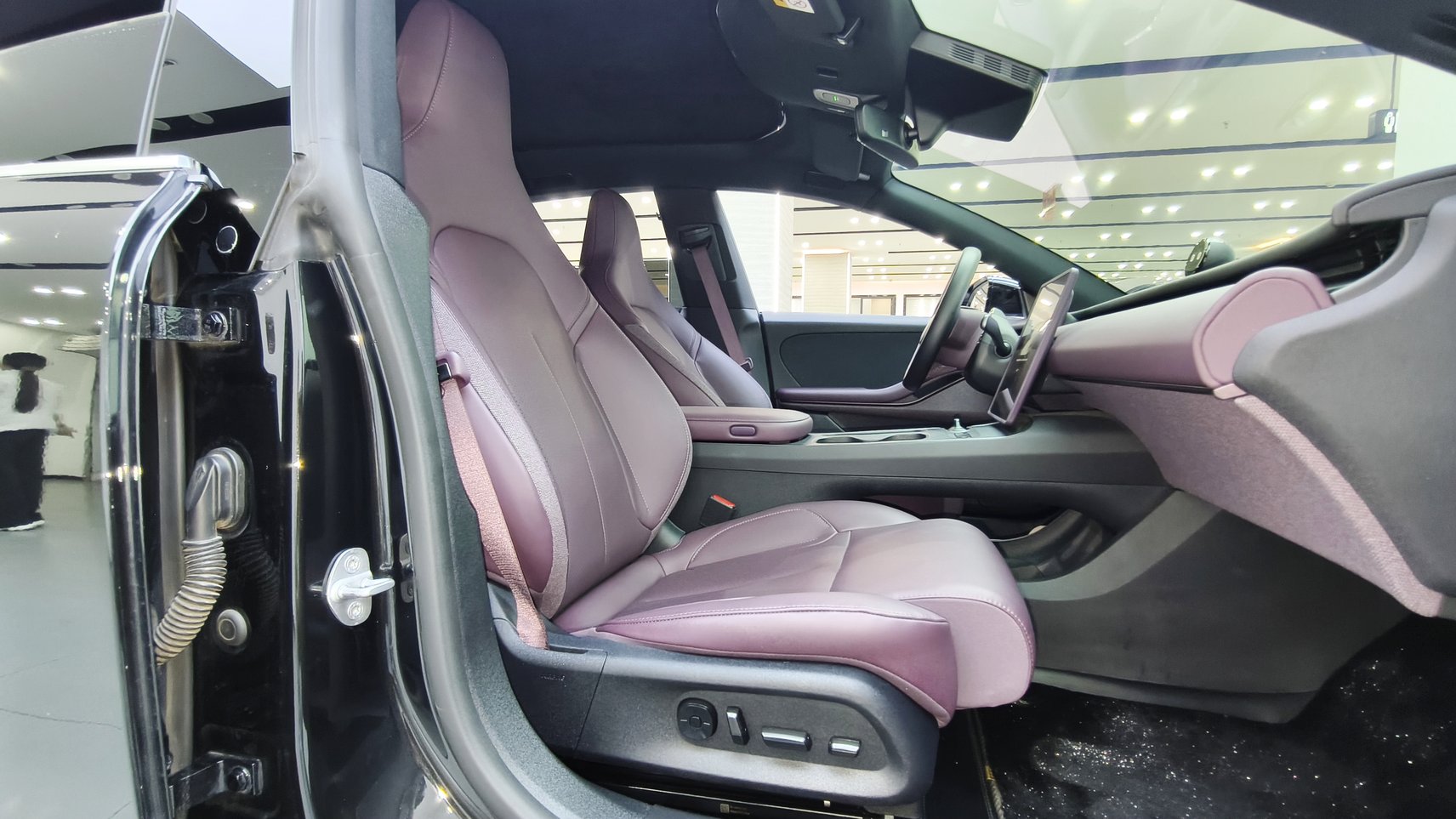 2024 NIO ET5T - 2024 Wagon, pre-owned car for export from China