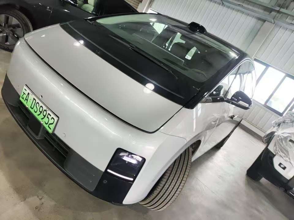 2024 Li Auto MEGA - 2024 SUV, pre-owned car for export from China