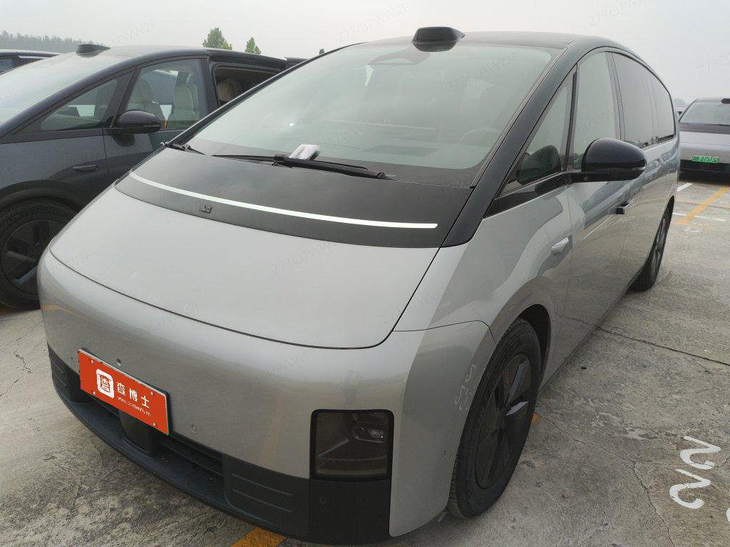 2024 Li Auto MEGA - 2024 SUV, pre-owned car for export from China