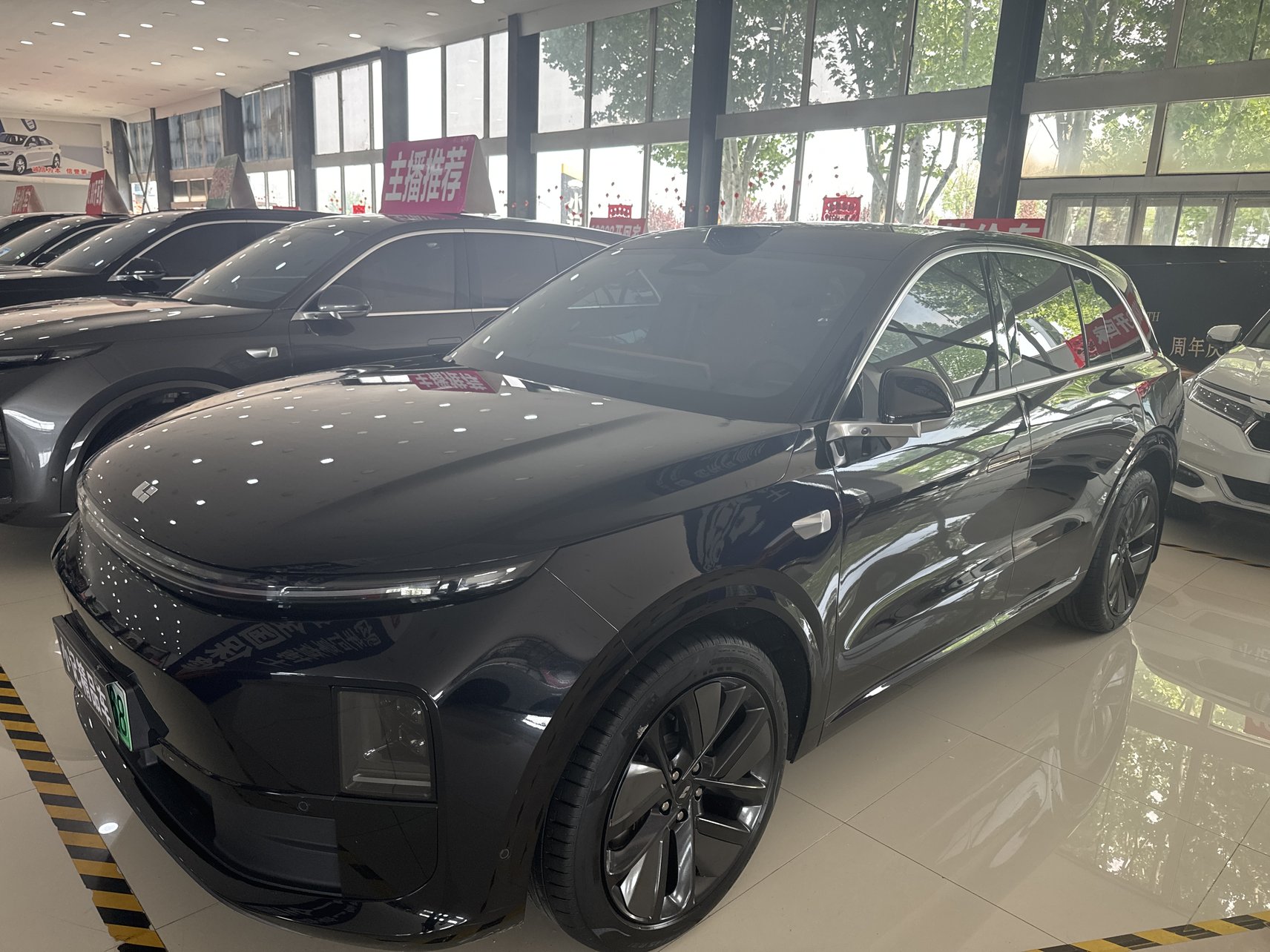 2025 Li Auto L6 - 2025 SUV, pre-owned car for export from China