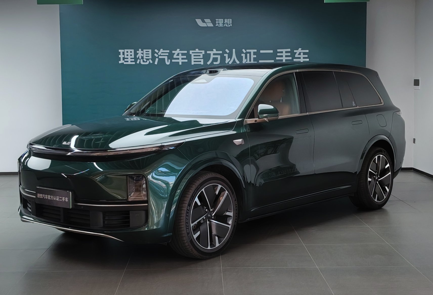 2025 Li Auto L9 - 2025 SUV, pre-owned car for export from China