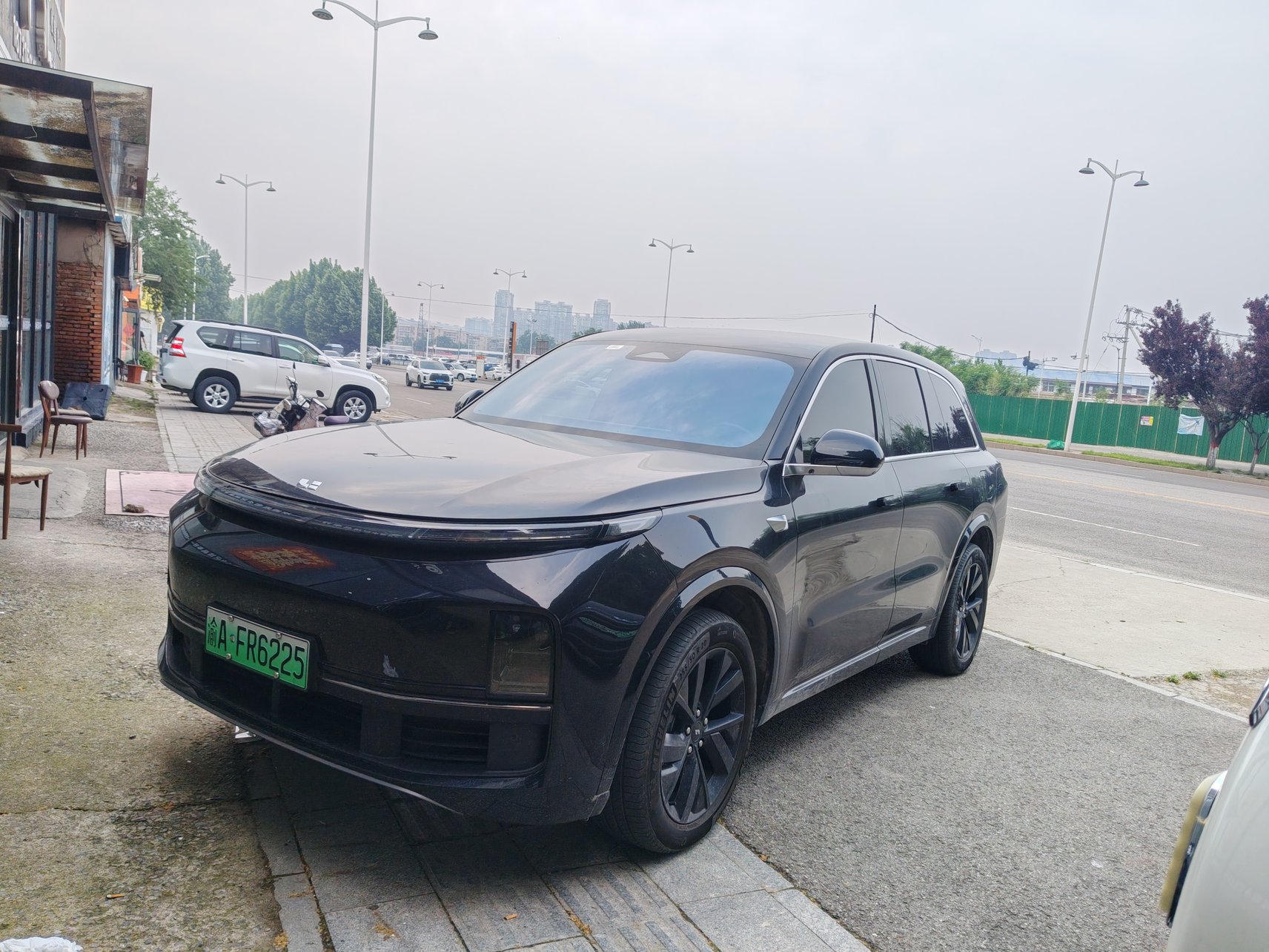 2023 Li Auto L8 - 2023 SUV, pre-owned car for export from China