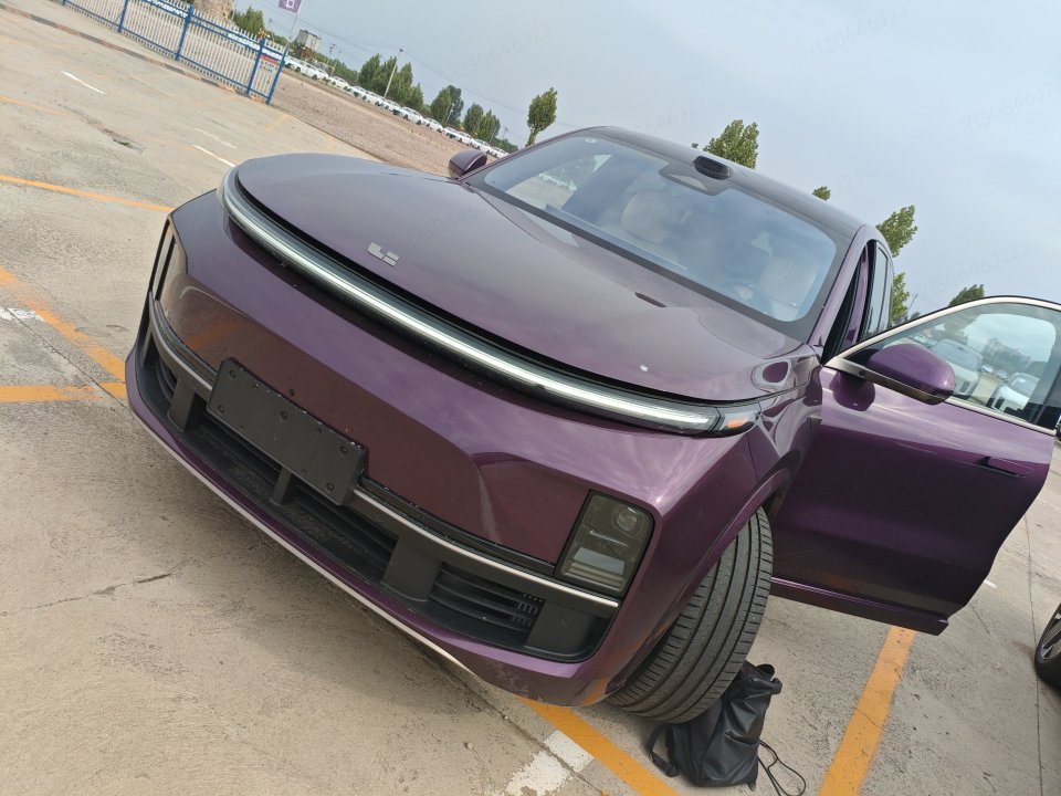 2025 Li Auto L9 - 2025 SUV, pre-owned car for export from China