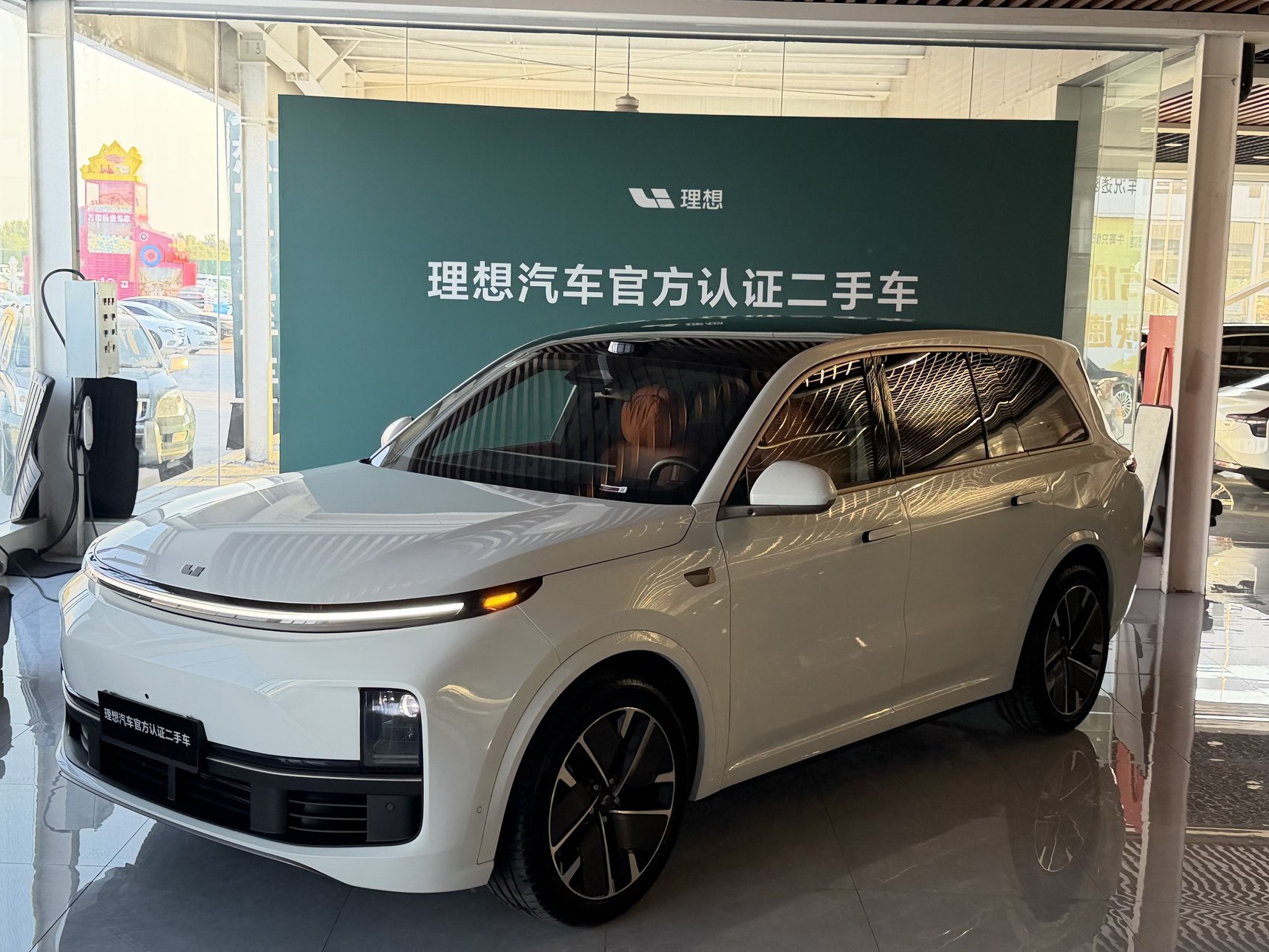 2025 Li Auto L9 - 2025 SUV, pre-owned car for export from China