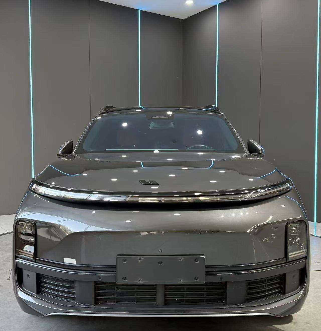 2024 Li Auto L9 - 2024 SUV, pre-owned car for export from China