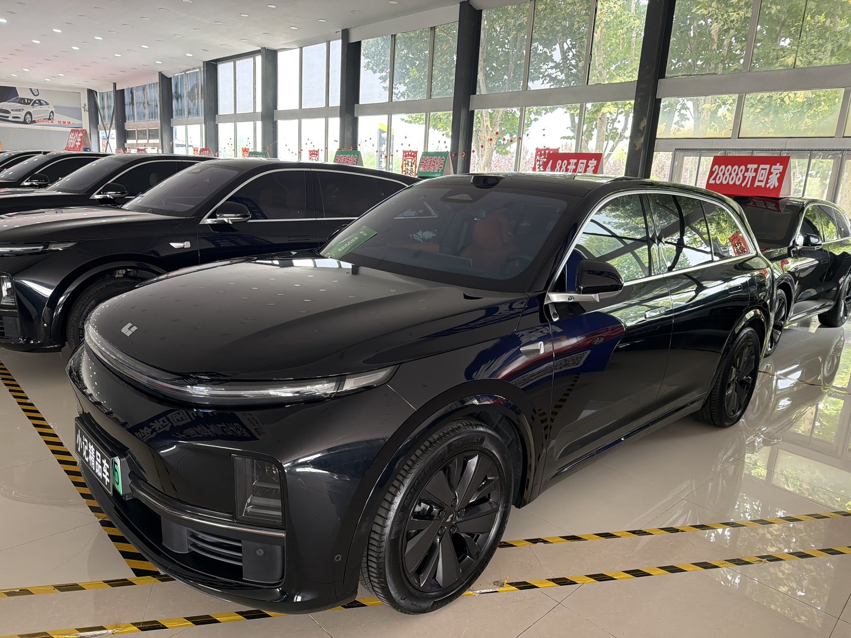2025 Li Auto L7 - 2025 SUV, pre-owned car for export from China