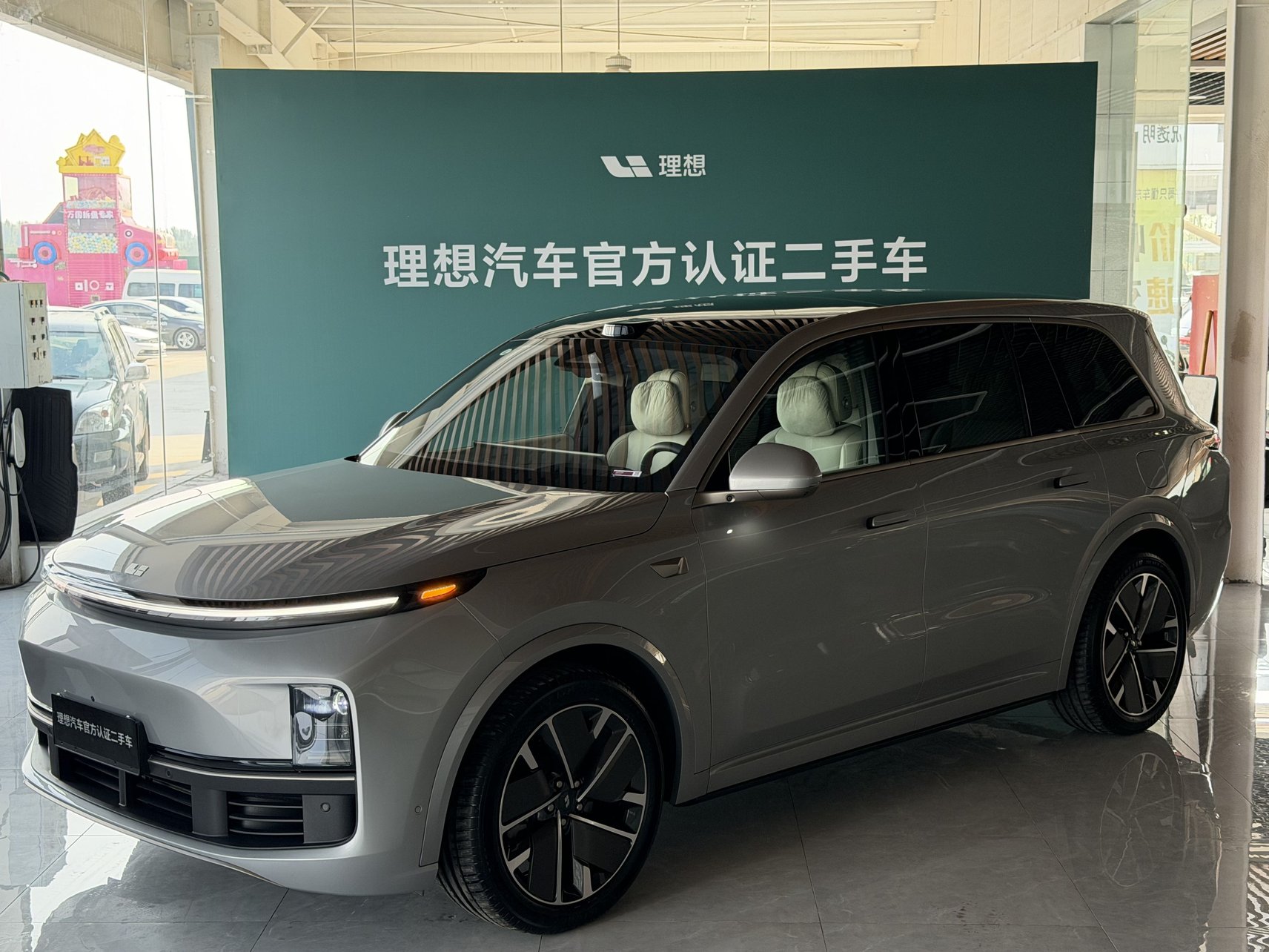 2025 Li Auto L9 - 2025 SUV, pre-owned car for export from China