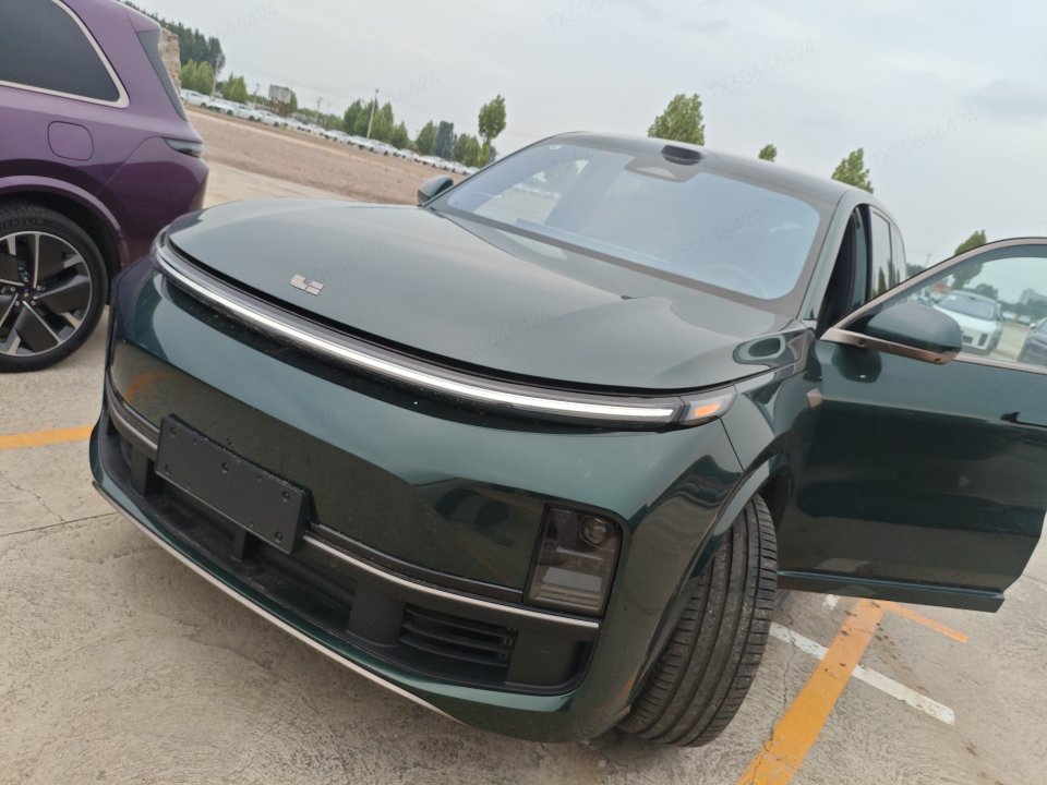2025 Li Auto L9 - 2025 SUV, pre-owned car for export from China