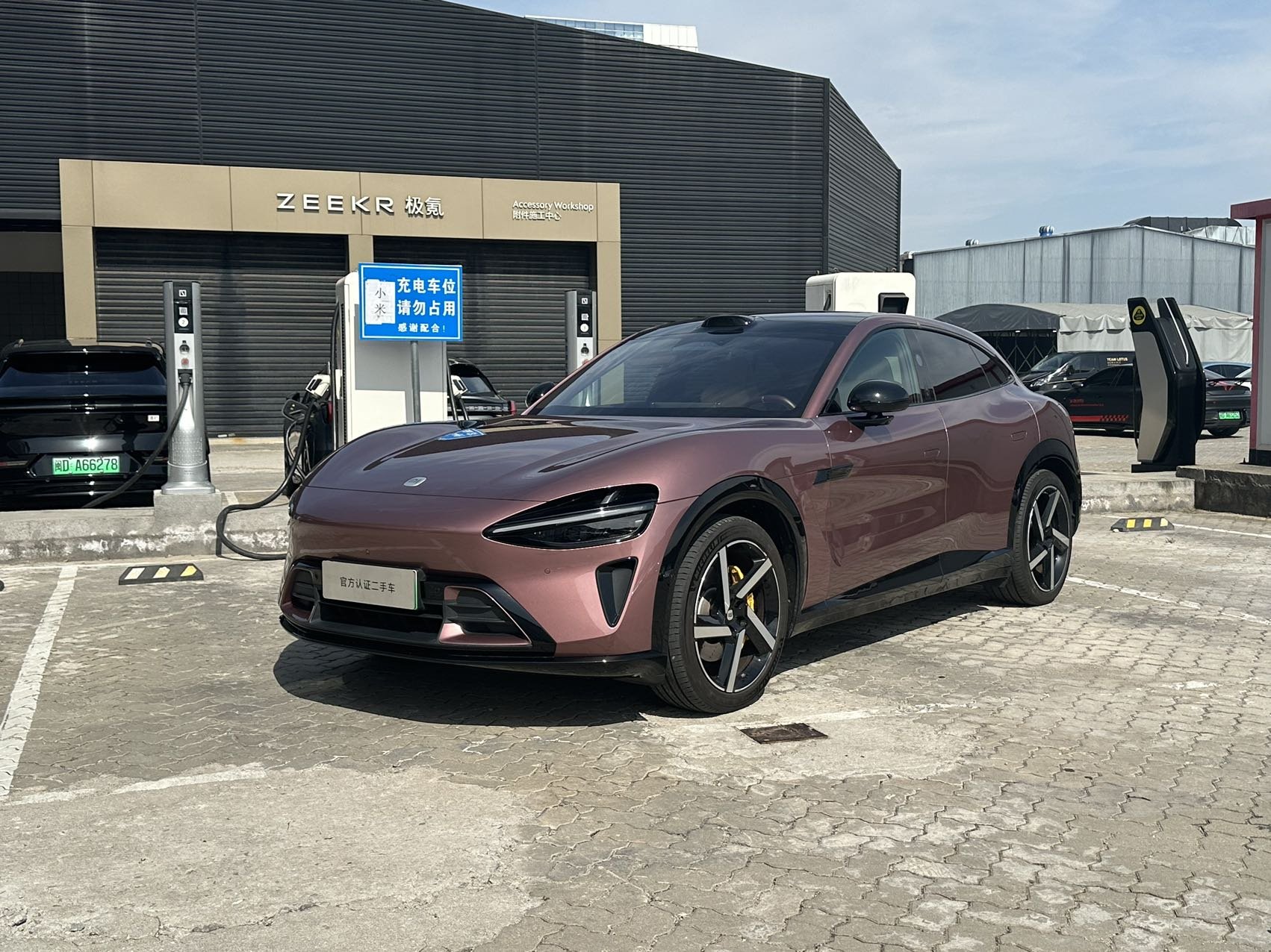 2025 Xiaomi Auto YU7 - 2025 SUV, pre-owned car for export from China
