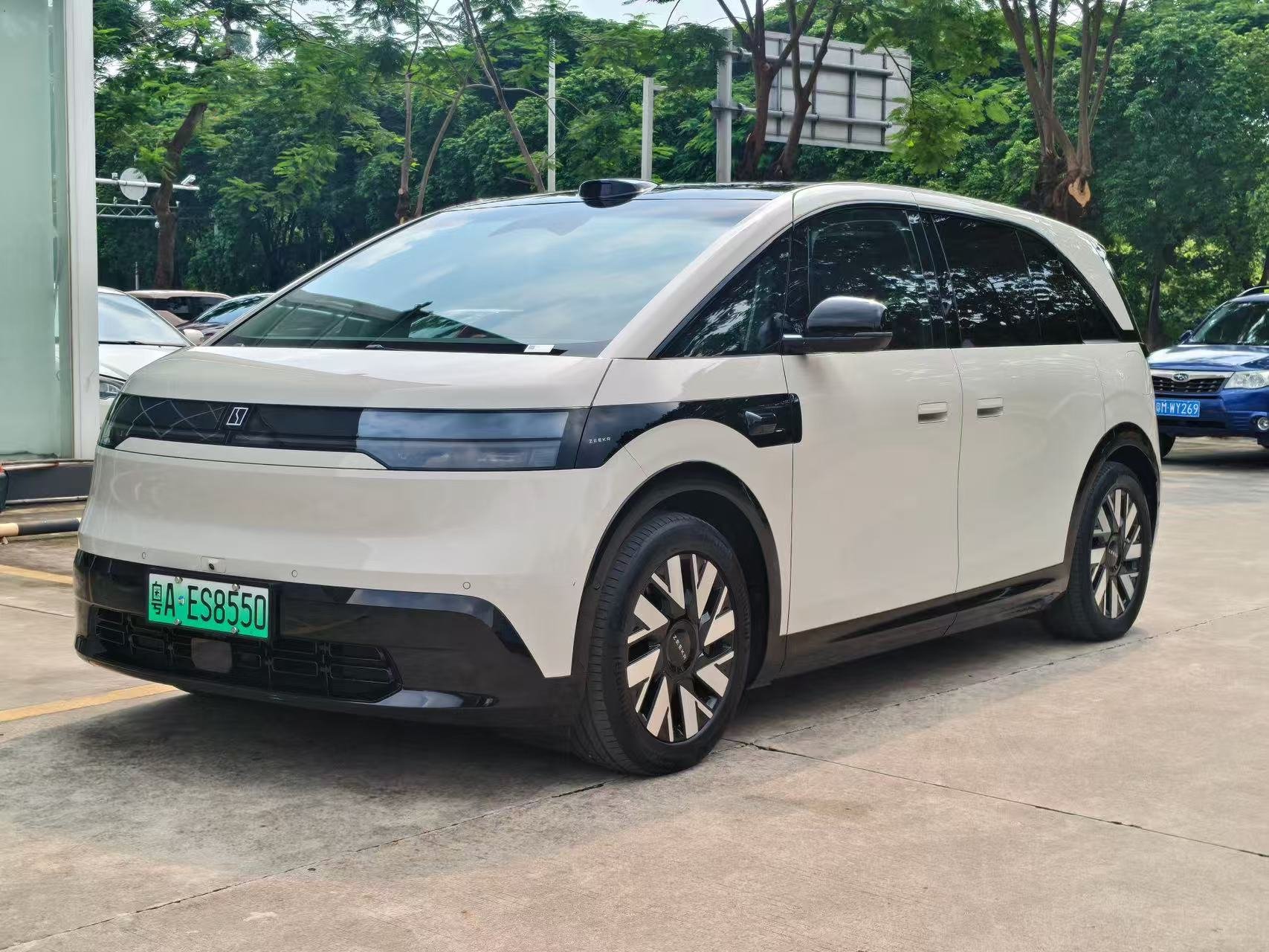 2024 ZEEKR MIX - 2024 MPV, pre-owned car for export from China