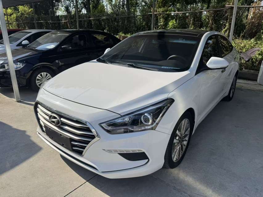 2017 Hyundai Mistra - 2017 Sedan, pre-owned car for export from China