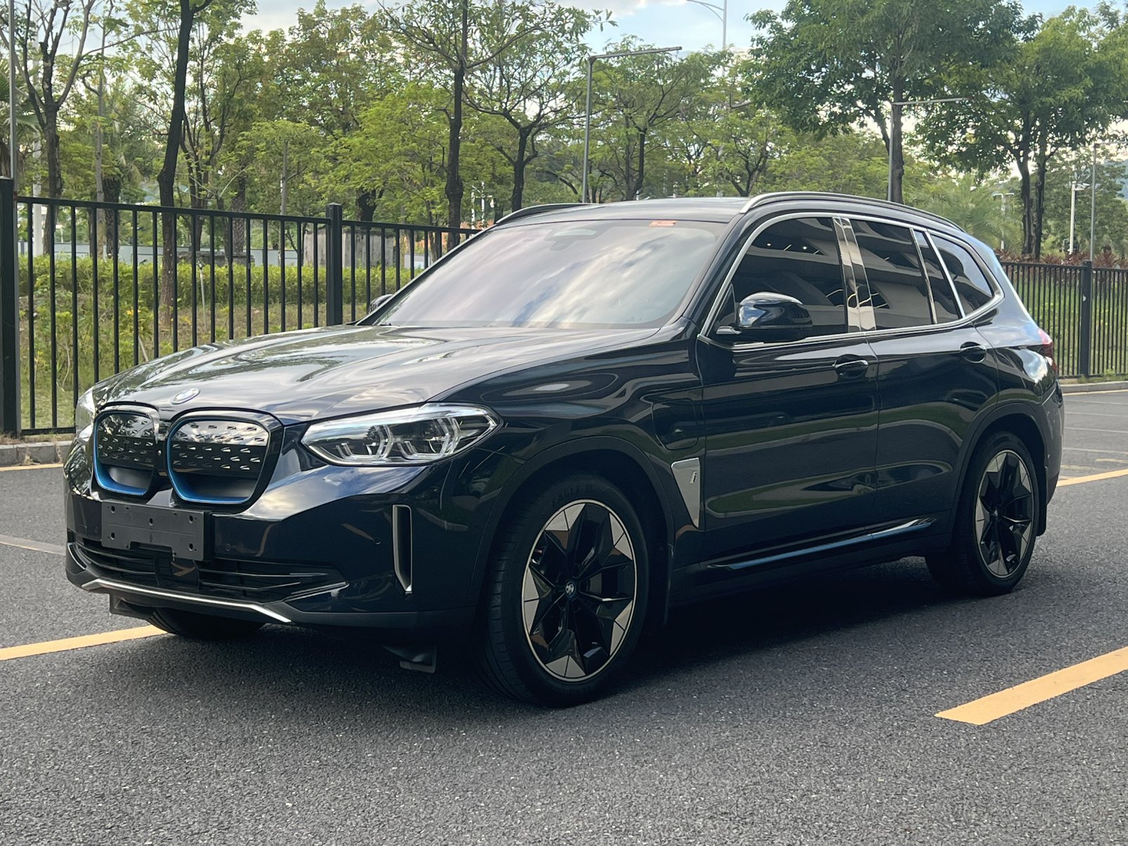 2021 BMW iX3 - 2021 SUV, pre-owned car for export from China