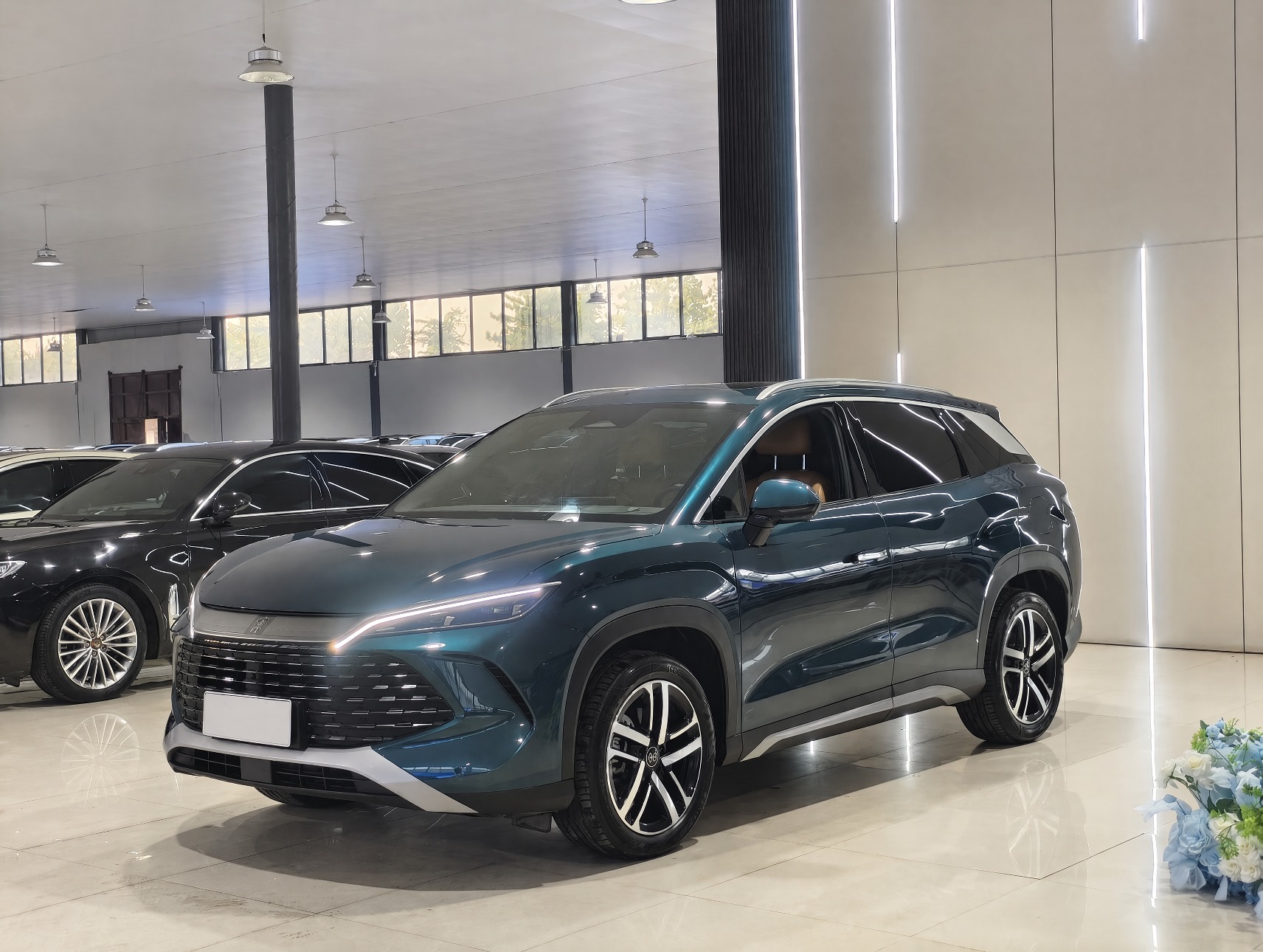2024 BYD Song L DM-i - 2024 SUV, pre-owned car for export from China