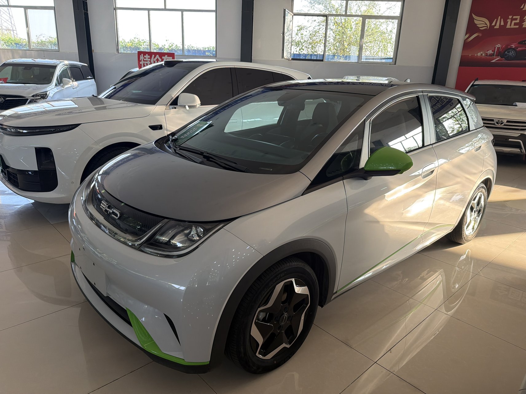 2022 BYD Dolphin - 2022 Hatchback, pre-owned car for export from China