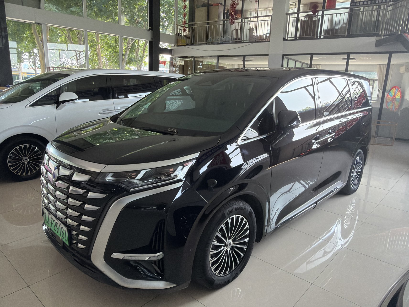 2024 Denza D9 - 2024 MPV, pre-owned car for export from China