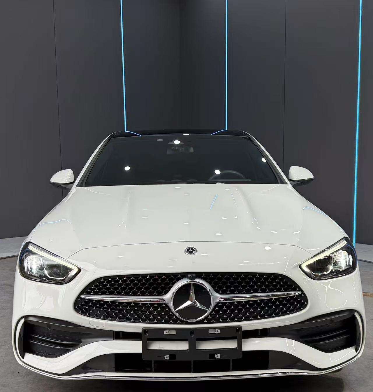2023 Mercedes-Benz C-Class - 2023 Sedan, pre-owned car for export from China