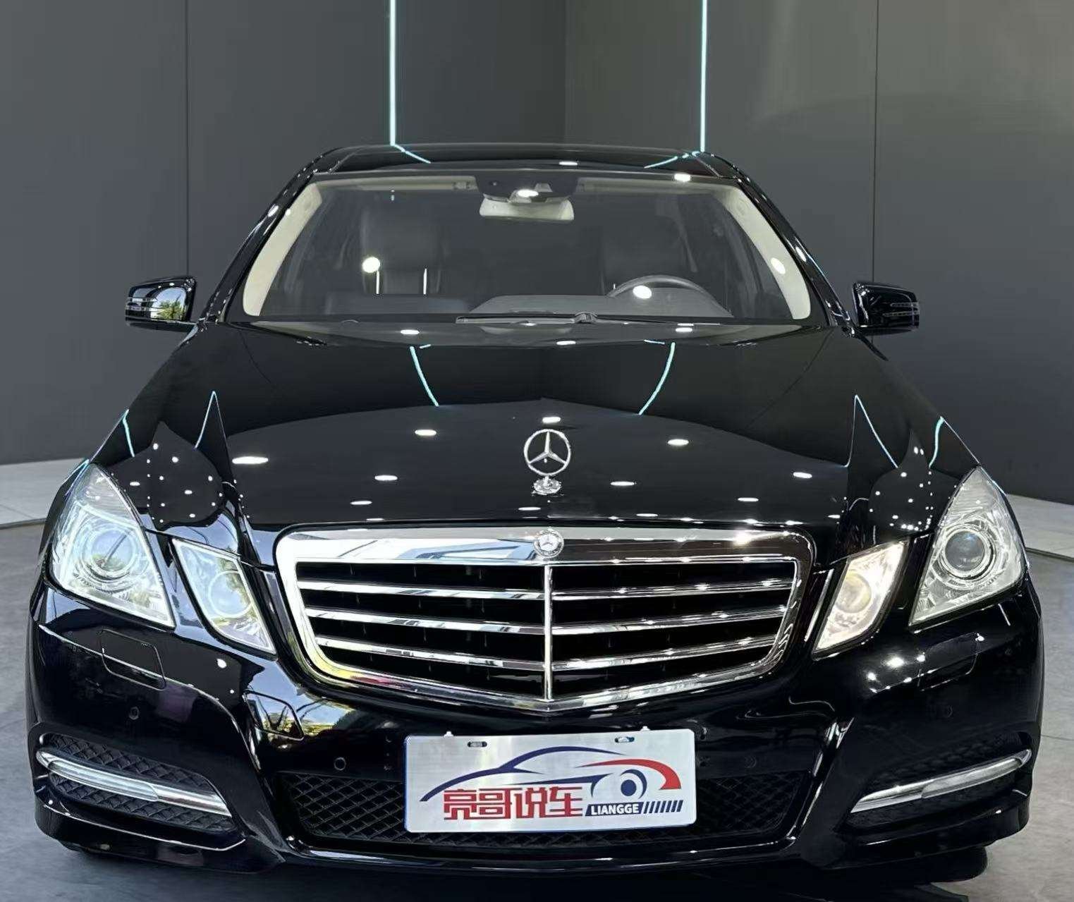 2012 Mercedes-Benz E-Class - 2012 Sedan, pre-owned car for export from China