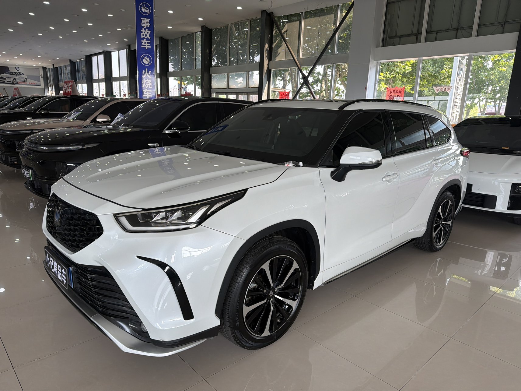 2021 Toyota Crown Kluger - 2021 SUV, pre-owned car for export from China