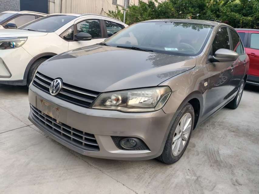 2013 Volkswagen Jetta - 2013 Sedan, pre-owned car for export from China