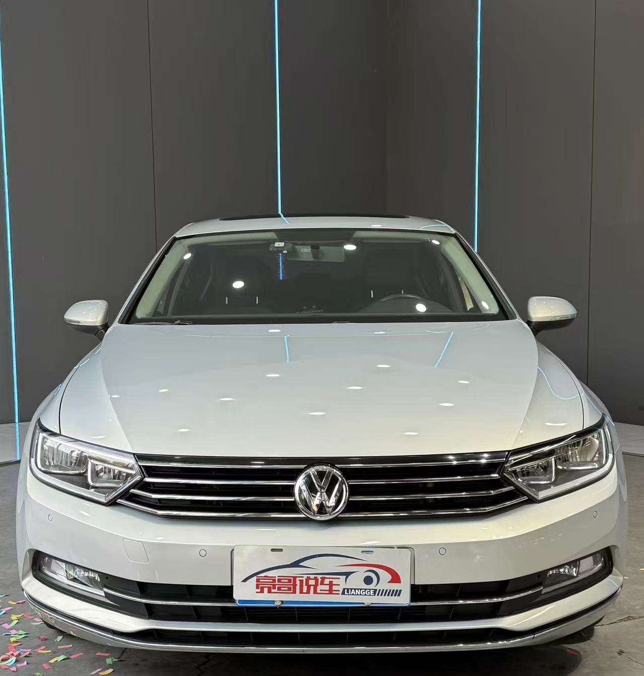2017 Volkswagen Magotan - 2017 Sedan, pre-owned car for export from China